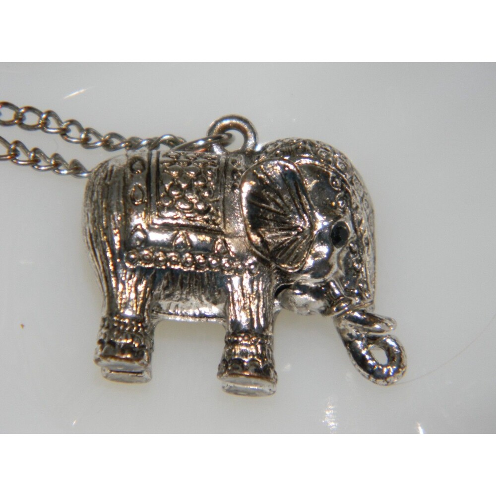 Elephant Necklace Figural Silver 28 inch Chain Republican Political